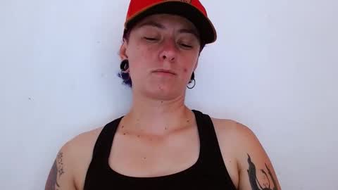 Snapshot of tomboyblue chatting on May 3, 4:35 pm Blue online show from May 3, 4:35 pm