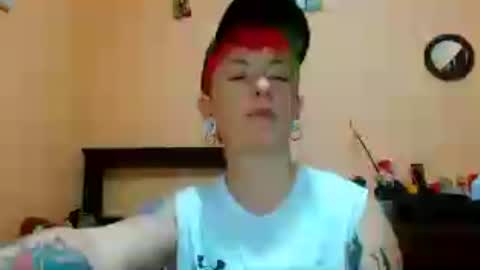 Snapshot of tomboyblue chatting on July 14, 10:59 pm Blue online show from July 14, 10:59 pm