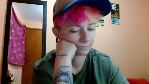Snapshot of tomboyblue chatting on July 18, 12:15 am Blue online show from July 18, 12:15 am