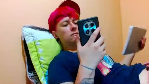 Snapshot of tomboyblue chatting on July 20, 8:55 pm Blue online show from July 20, 8:55 pm