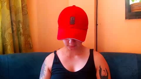 Snapshot of tomboyblue chatting on July 21, 4:09 pm Blue online show from July 21, 4:09 pm
