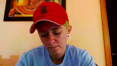 Snapshot of tomboyblue chatting on July 28, 9:25 pm Blue online show from July 28, 9:25 pm