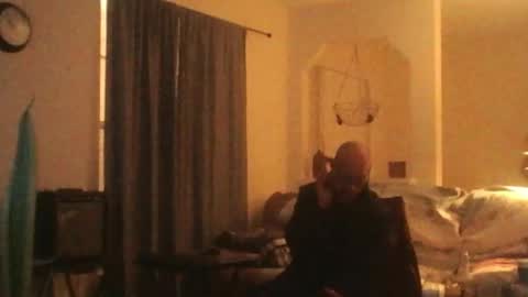 Snapshot of tomcatsawyer chatting on November 19, 3:17 am sirmuggsalot online show from November 19, 3:17 am