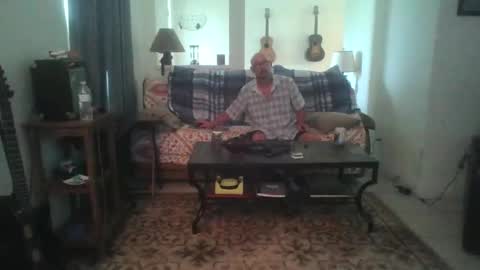 Snapshot of tomcatsawyer chatting on November 26, 7:04 pm sirmuggsalot online show from November 26, 7:04 pm