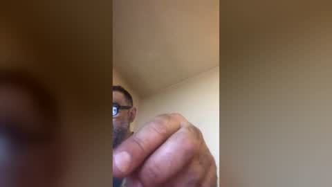 tomcop11111 online show from July 5, 4:41 am