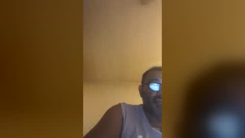 tomcop11111 online show from July 20, 12:14 am