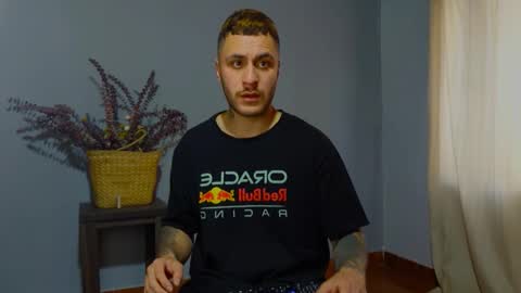 Snapshot of tomdavisxl chatting on October 16, 10:22 pm tomDavisXl online show from October 16, 10:22 pm