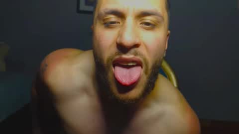 Snapshot of tomdavisxl chatting on November 18, 11:59 pm tomDavisXl online show from November 18, 11:59 pm