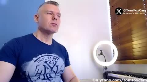 Snapshot of tomfoxcam chatting on July 13, 6:16 am Tom Fox online show from July 13, 6:16 am