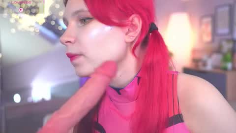 Snapshot of tomiefern chatting on March 26, 3:06 pm Tomie online show from March 26, 3:06 pm