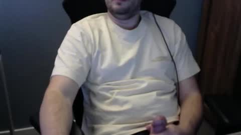 Snapshot of tomin3m chatting on January 15, 5:05 pm tomin3m online show from January 15, 5:05 pm