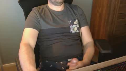 Snapshot of tomin3m chatting on March 2, 7:21 pm tomin3m online show from March 2, 7:21 pm