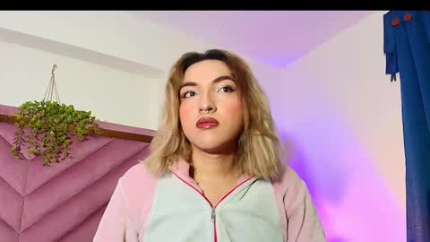   online show from October 14, 11:11 am