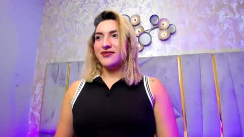   online show from November 19, 11:32 am