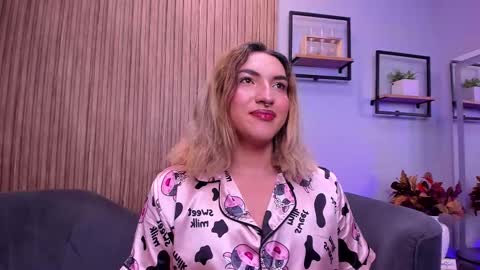   online show from December 20, 9:38 am