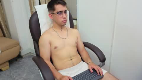 Tomas online show from March 8, 12:52 am