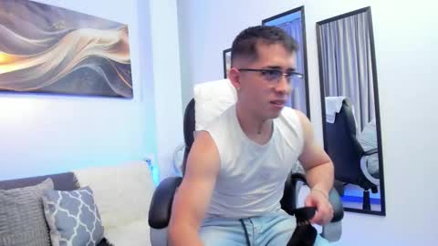 Tomas online show from March 22, 1:20 am