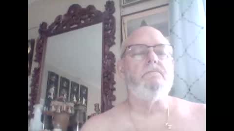 Tommie online show from October 18, 6:30 pm