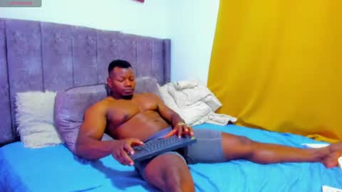 Tom Mike online show from July 30, 3:49 am