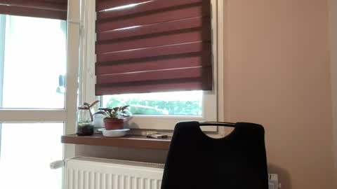 tommilovee online show from July 22, 12:08 pm
