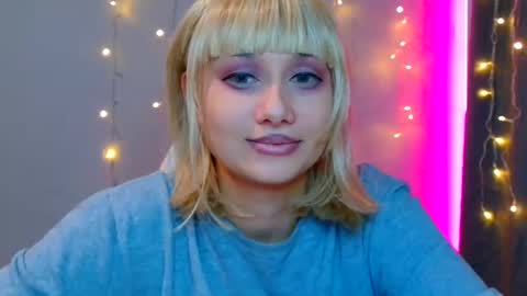 Snapshot of tommioo7 chatting on January 12, 10:45 am Galadriel online show from January 12, 10:45 am