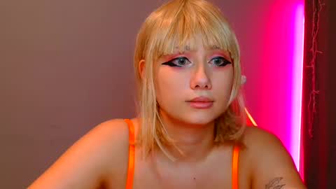 Snapshot of tommioo7 chatting on February 6, 12:48 pm Galadriel online show from February 6, 12:48 pm