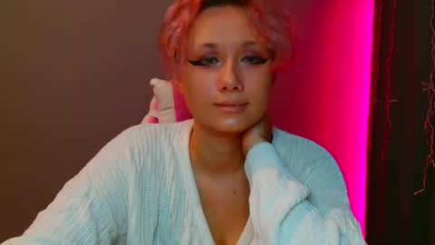 Snapshot of tommioo7 chatting on February 14, 3:36 pm Galadriel online show from February 14, 3:36 pm