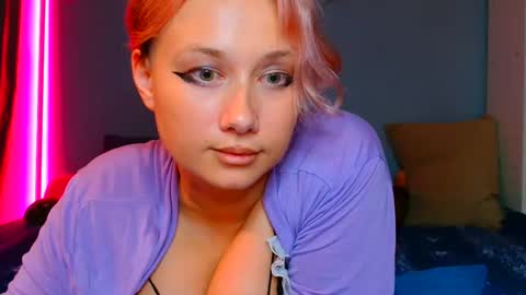 Snapshot of tommioo7 chatting on March 1, 9:07 am Galadriel online show from March 1, 9:07 am