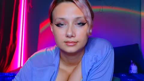 Snapshot of tommioo7 chatting on March 4, 11:40 am Galadriel online show from March 4, 11:40 am