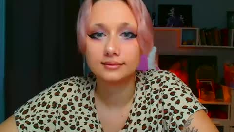 Snapshot of tommioo7 chatting on March 12, 11:09 am Galadriel online show from March 12, 11:09 am