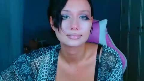 Snapshot of tommioo7 chatting on September 11, 3:45 pm Galadriel online show from September 11, 3:45 pm