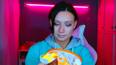 Snapshot of tommioo7 chatting on September 25, 8:01 pm Galadriel online show from September 25, 8:01 pm