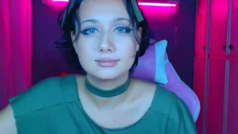 Snapshot of tommioo7 chatting on October 23, 8:18 pm Galadriel online show from October 23, 8:18 pm