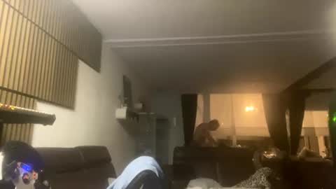 tommit84 online show from August 3, 12:53 am