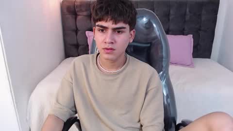 Tommy  online show from January 8, 4:33 pm