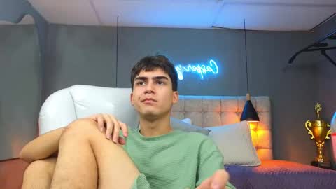 Tommy  online show from March 5, 8:43 am