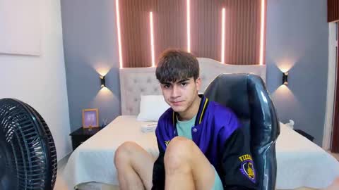 Tommy  online show from September 14, 3:27 am