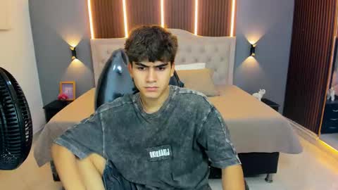 Tommy  online show from March 17, 3:22 am