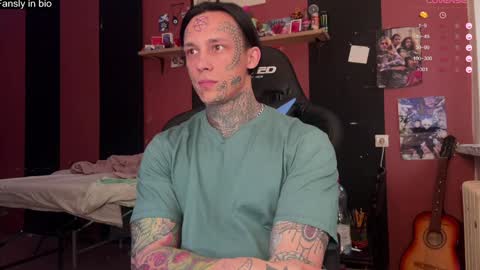 Snapshot of tommy__gun_ chatting on December 28, 7:22 am Tommy and Katana online show from December 28, 7:22 am