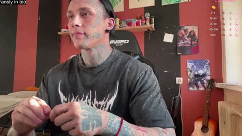 Snapshot of tommy__gun_ chatting on December 31, 10:26 am Tommy and Katana online show from December 31, 10:26 am