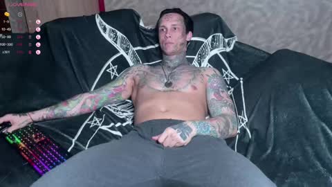 Snapshot of tommy__gun_ chatting on February 10, 3:21 pm Tommy and Katana online show from February 10, 3:21 pm