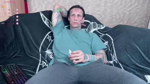 Snapshot of tommy__gun_ chatting on February 12, 10:46 am Tommy and Katana online show from February 12, 10:46 am