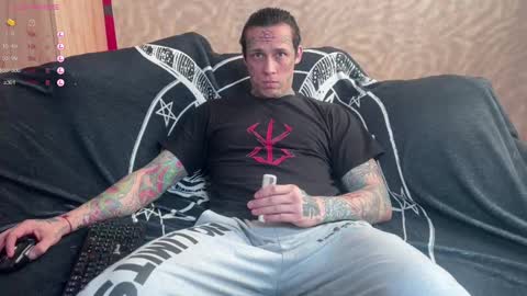 Snapshot of tommy__gun_ chatting on February 17, 5:47 am Tommy and Katana online show from February 17, 5:47 am