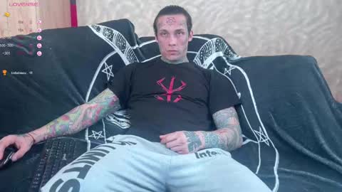 Snapshot of tommy__gun_ chatting on February 17, 8:52 am Tommy and Katana online show from February 17, 8:52 am