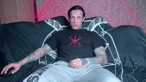 Snapshot of tommy__gun_ chatting on February 23, 3:18 pm Tommy and Katana online show from February 23, 3:18 pm