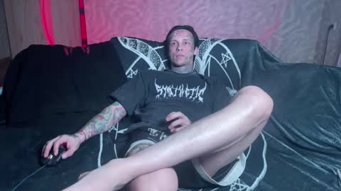 Snapshot of tommy__gun_ chatting on March 1, 3:38 pm Tommy and Katana online show from March 1, 3:38 pm