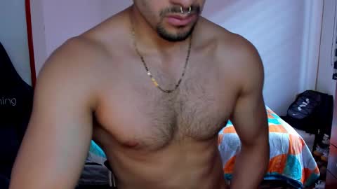 Twitter BreddTommy IG tommy bredd online show from December 21, 6:37 pm