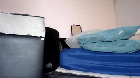   Thomas    online show from January 17, 10:01 pm