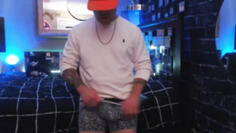 Tommy online show from November 14, 2:43 am