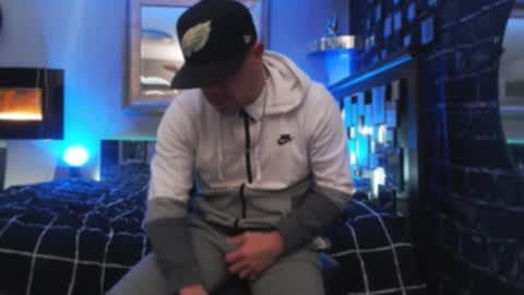 Tommy online show from November 28, 2:31 pm